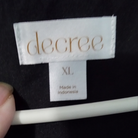 Decree Black Bishop Sleeve Lined Romper V-Neck Cocktail - Picture 3 of 4